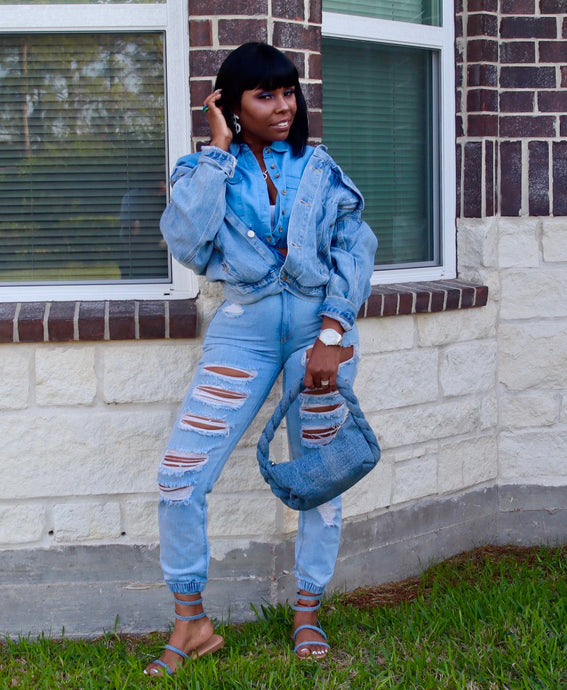 The Ultimate Guide to Denim Accessories & Layering for Spring 2025