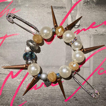 Load image into Gallery viewer, Spikes and Pearls Bracelet
